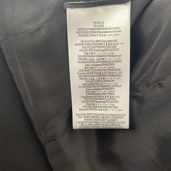 BCBGMaxAzria cropped boxy tuxedo jacket women size Medium excellent condition - Picture 7 of 8